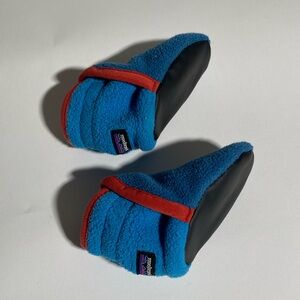 Patagonia Baby Synchilla Fleece Booties - size 3-6 months